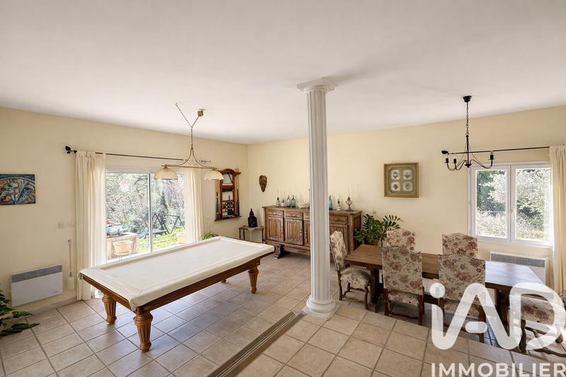 Maison - 186 m² - 5 pièces