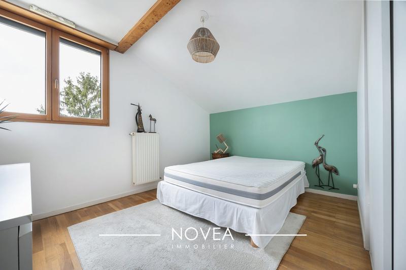 Appartement - 100 m² - 4 pièces