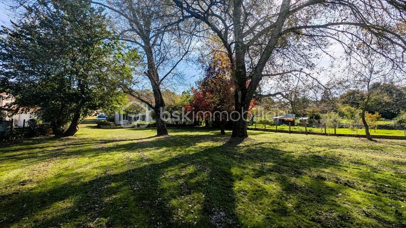 Pavillon - 140 m² - 5 pièces