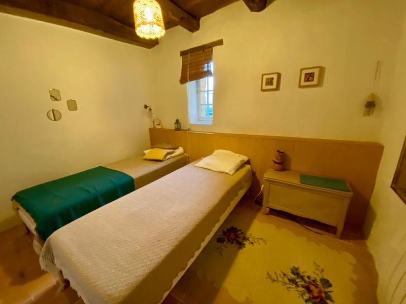 Maison - 260 m² - 9 pièces