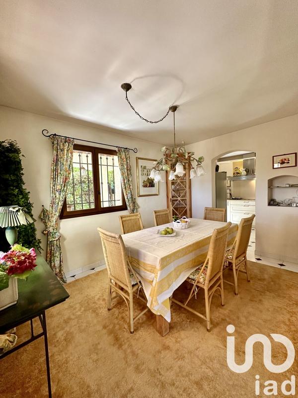 Maison - 141 m² - 5 pièces