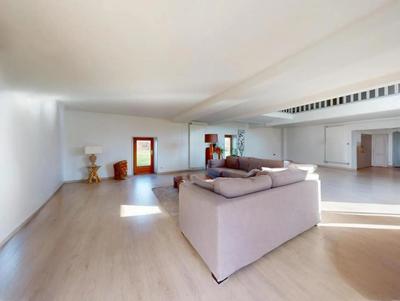 Demeure - 320 m² - 7 pièces