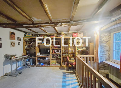 Maison - 253 m² - 8 pièces