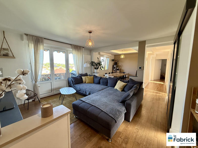 Appartement - 86 m² - 4 pièces
