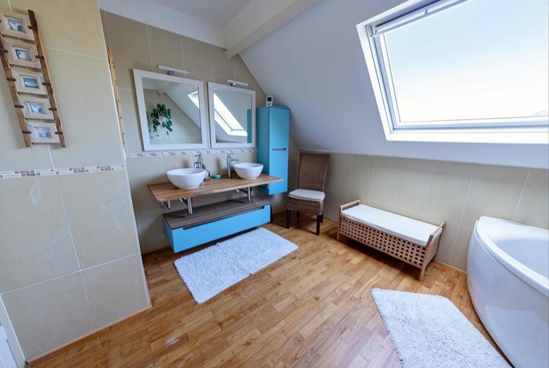 Maison - 264 m² - 8 pièces