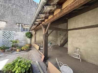 Maison de ville - 225 m² - 8 pièces