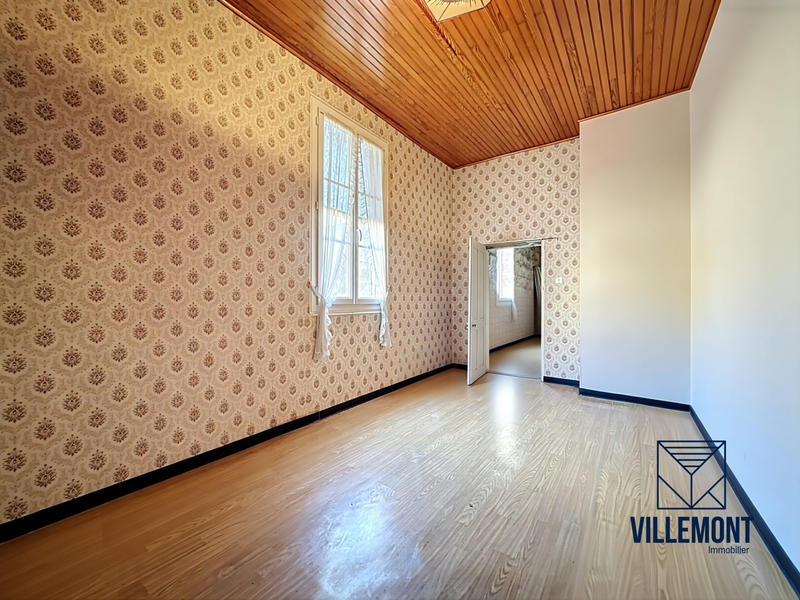 Maison ancienne - 222 m² - 3 pièces