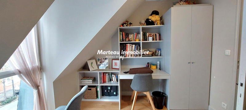 Demeure - 254 m² - 10 pièces