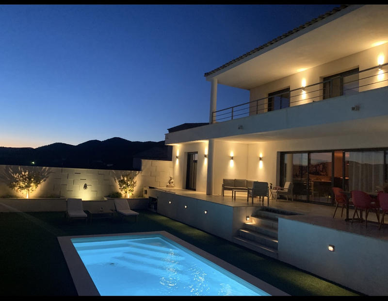 Villa - 160 m² - 4 pièces