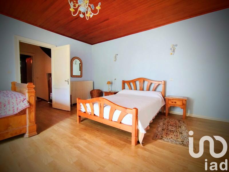 Maison - 204 m² - 5 pièces