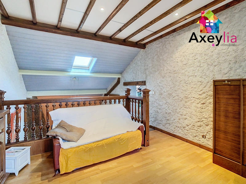 Maison - 161 m² - 8 pièces