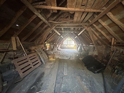 Maison - 290 m² - 2 pièces