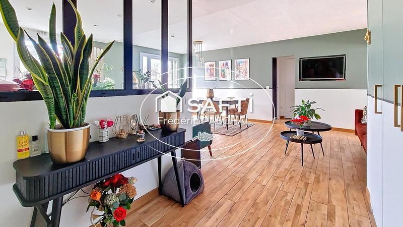 Appartement - 77 m² - 4 pièces