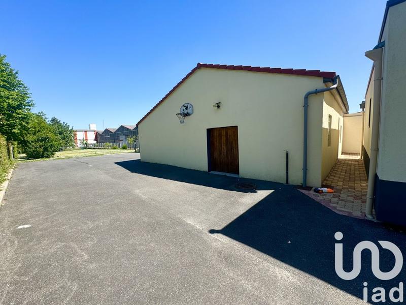 Maison - 165 m² - 9 pièces