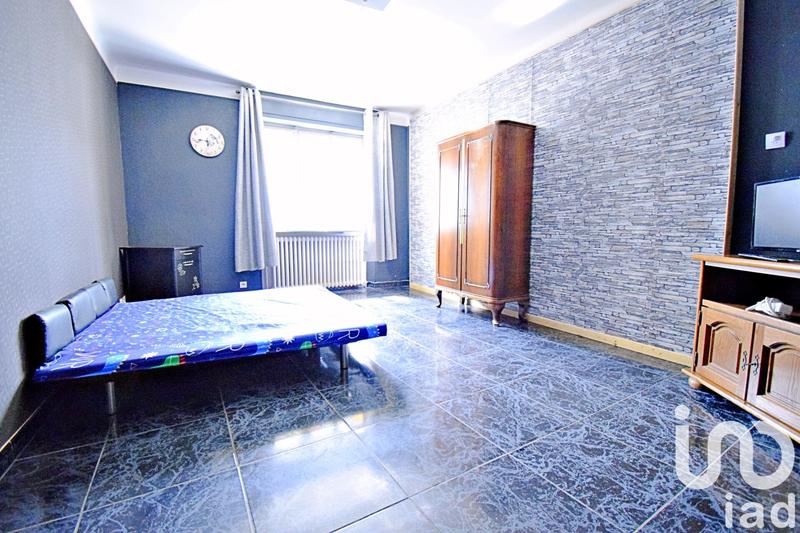 Immeuble - 167 m² - 8 pièces