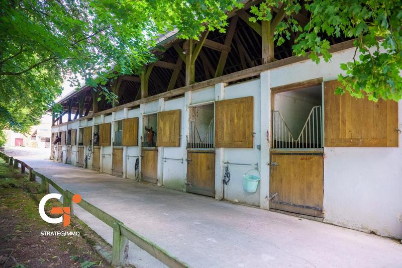 Maison de domaine équestre