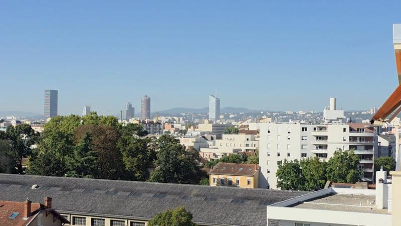 Appartement - 99 m² - 4 pièces