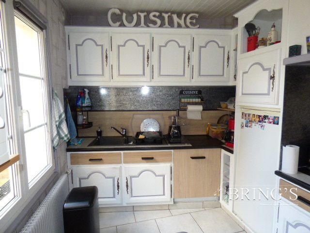 Maison - 222 m² - 8 pièces