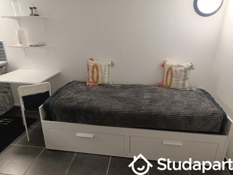 Chambre - 28 m² - 1 pièce