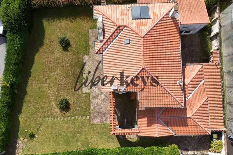 Villa - 240 m² - 5 pièces