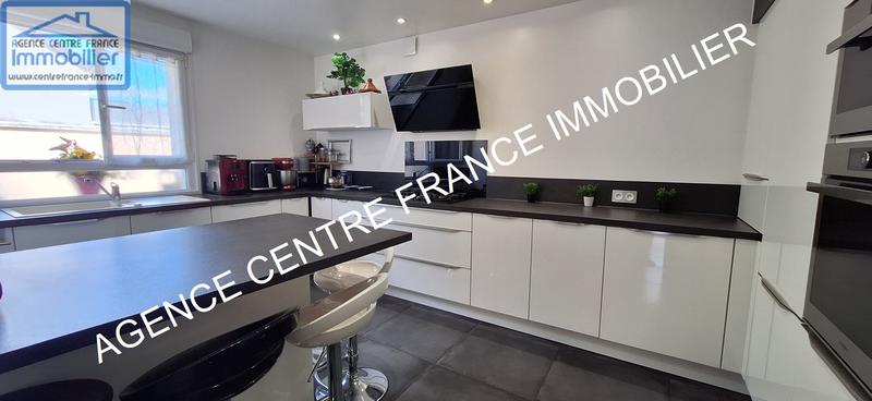 Maison - 142 m² - 6 pièces