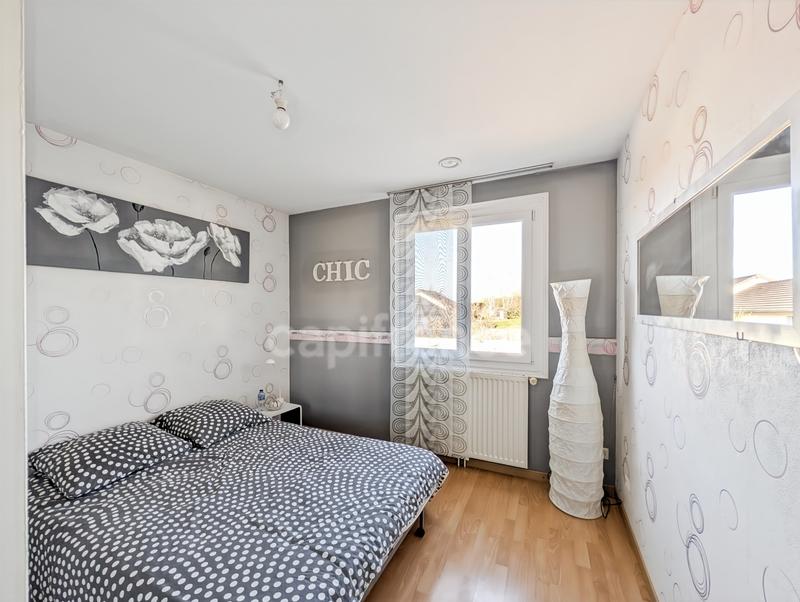 Maison - 184 m² - 9 pièces