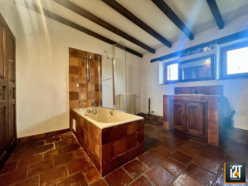 Mas - 209 m² - 6 pièces