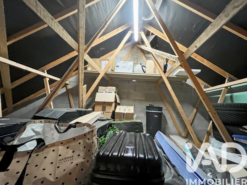 Maison - 80 m² - 5 pièces