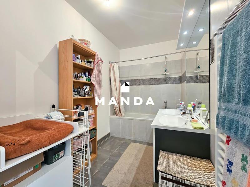 Appartement - 77 m² - 4 pièces