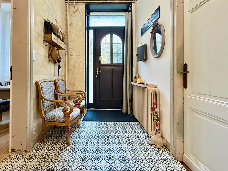 Maison - 236 m² - 6 pièces