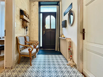 Maison - 236 m² - 6 pièces