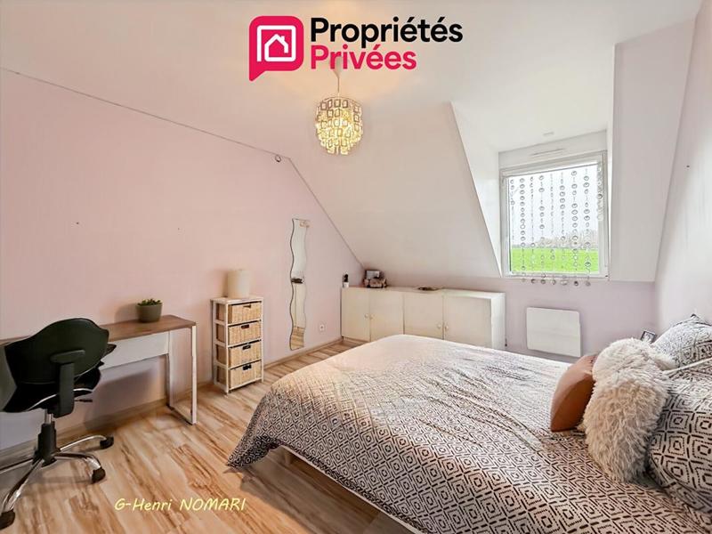 Maison - 176 m² - 9 pièces