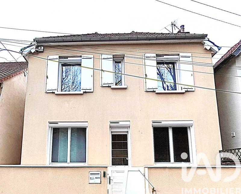 Maison - 95 m² - 4 pièces