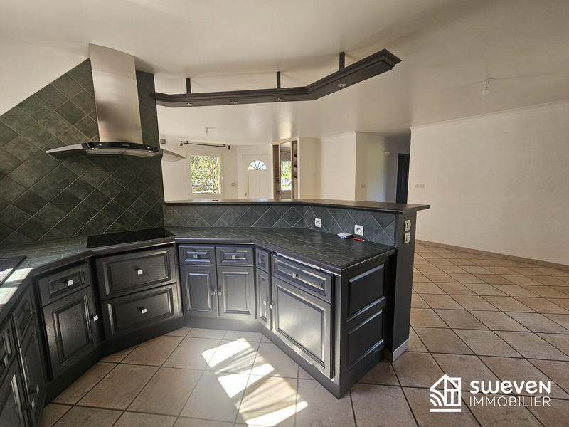 Maison - 97 m² - 5 pièces