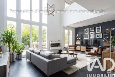 Maison - 140 m² - 5 pièces