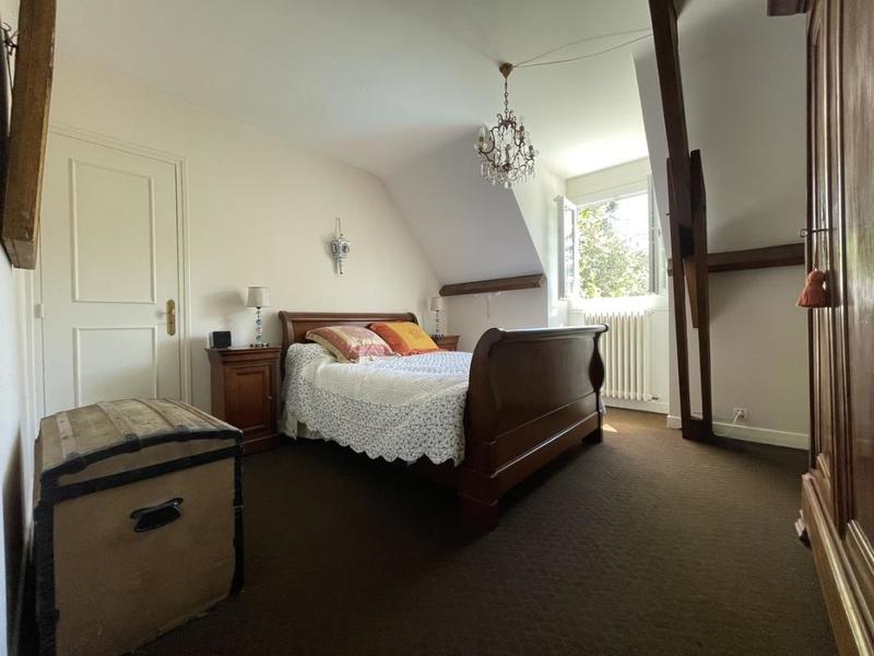 Villa - 280 m² - 10 pièces