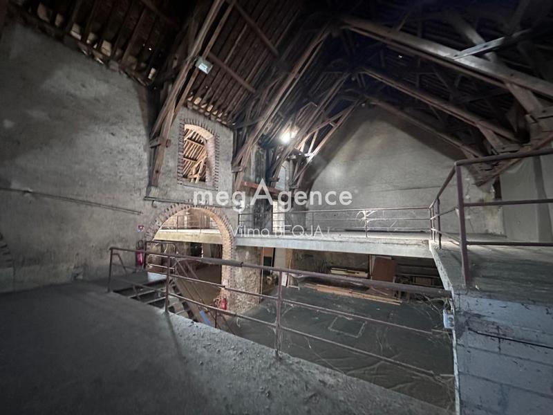 Local commercial - 796 m² - 10 pièces