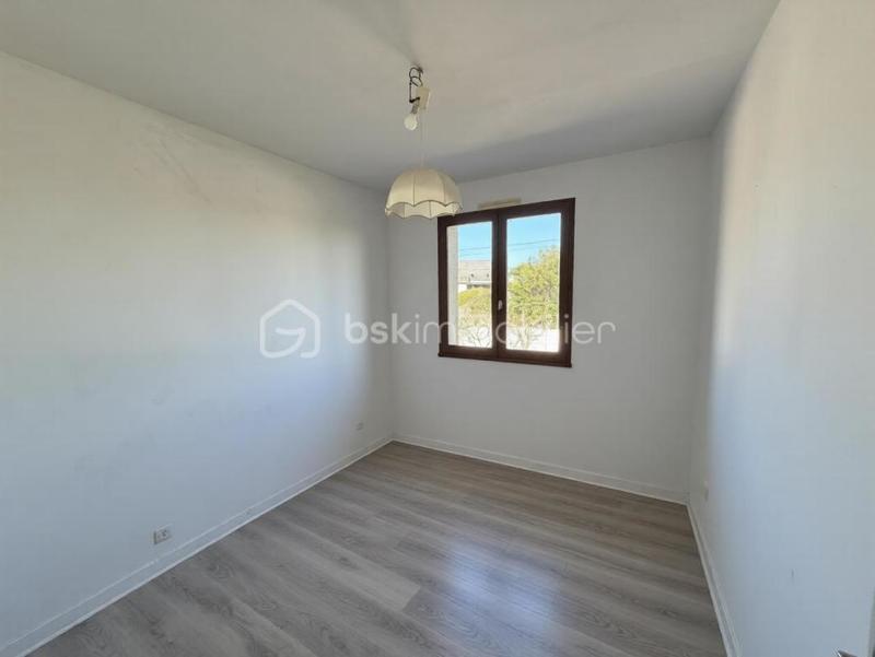 Maison traditionnelle - 82 m² - 4 pièces