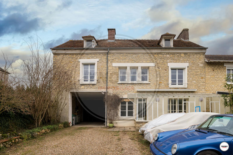 Maison - 180 m² - 6 pièces
