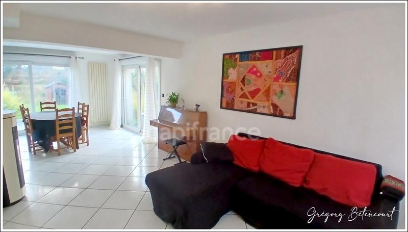 Maison - 137 m² - 6 pièces