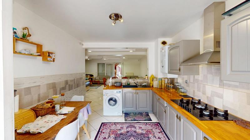 Maison - 121 m² - 4 pièces