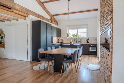 Maison - 210 m² - 5 pièces