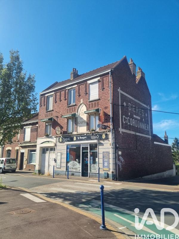 Maison - 250 m² - 12 pièces