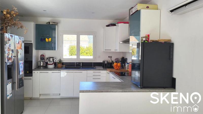 Villa - 90 m² - 4 pièces