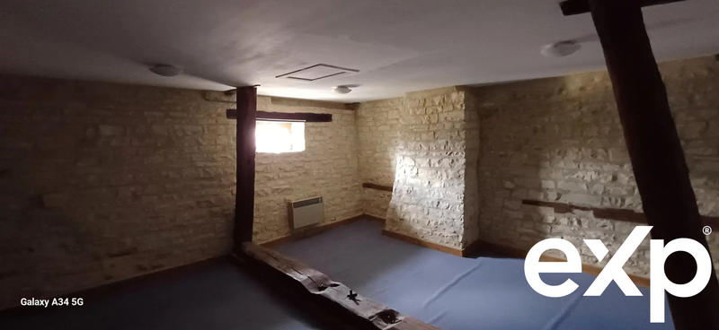 Maison traditionnelle - 122 m² - 7 pièces