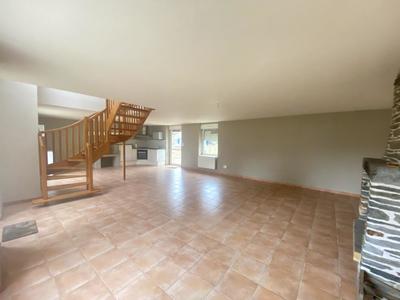 Maison en pierre - 120 m² - 4 pièces