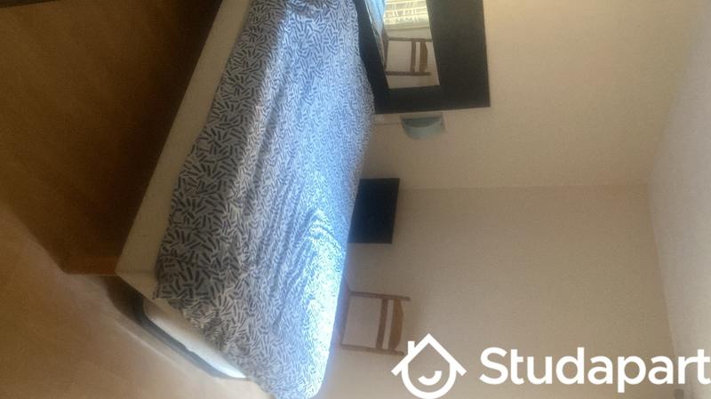 Chambre - 13 m² - 1 pièce