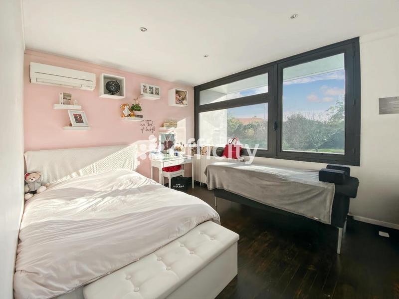 Maison - 133 m² - 6 pièces