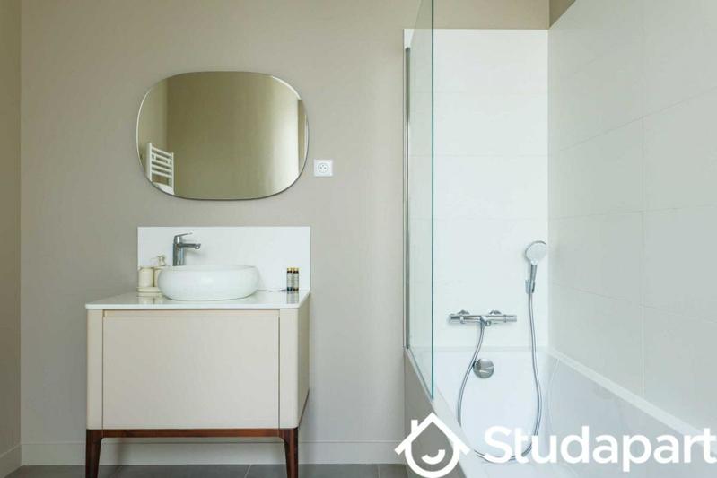 Appartement - 87 m² - 2 pièces