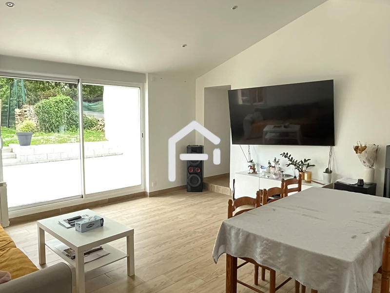 Maison - 104 m² - 6 pièces